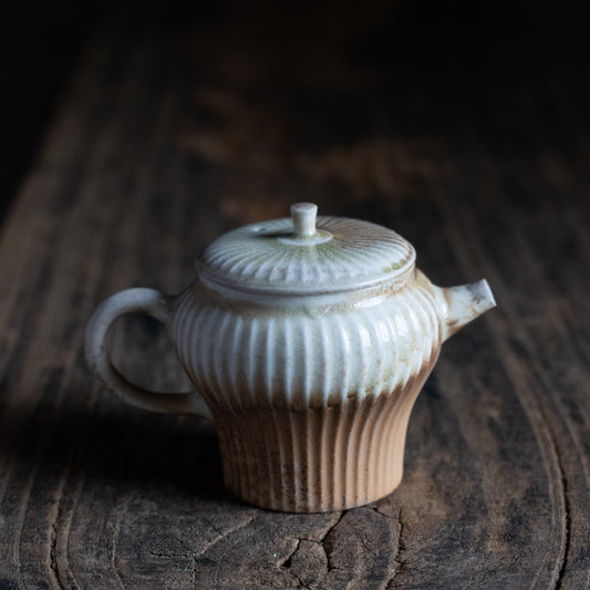 Wood fired ceramic teapot (110ml)